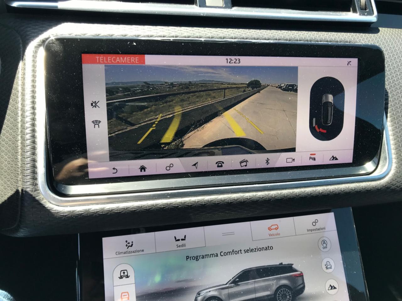 Land Rover Range Rover Velar 3.0 V6 SD6 300 CV R-Dynamic SE. Garanzia ufficiale Land Rover