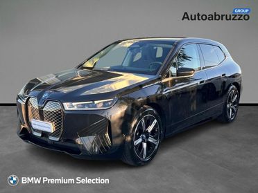 BMW iX 40 pacchetto sportivo xDrive