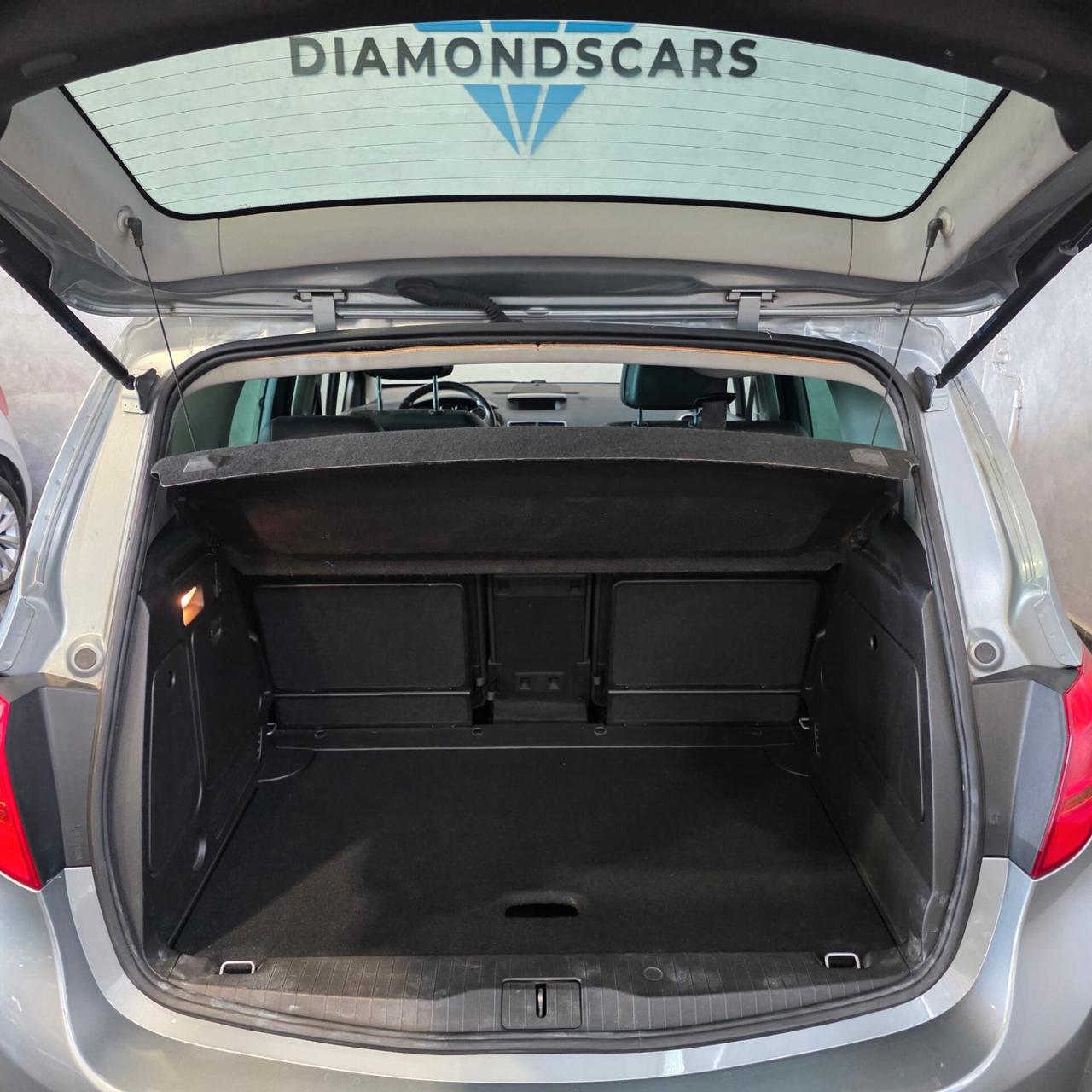 Opel Meriva 1.4 BENZINA NEOPATENTATI