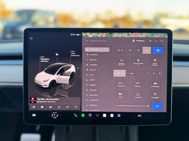 TESLA Model Y PERFORMANCE DUAL MOTOR AWD *UNIPROP*