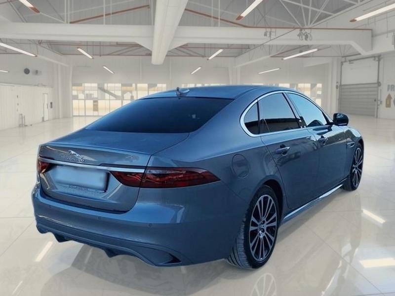 JAGUAR XF 2.0D MHEV 204 CV R-DYNAMIC S AUTO 4 PORTE BERLINA