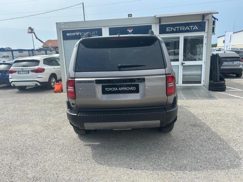 TOYOTA LAND CRUISER 250 2.8D (205 cv) AT8 ADVENTURE NG24