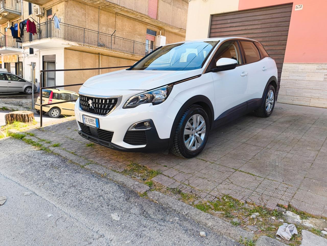 Peugeot 3008 BlueHDi 130 S&S Business