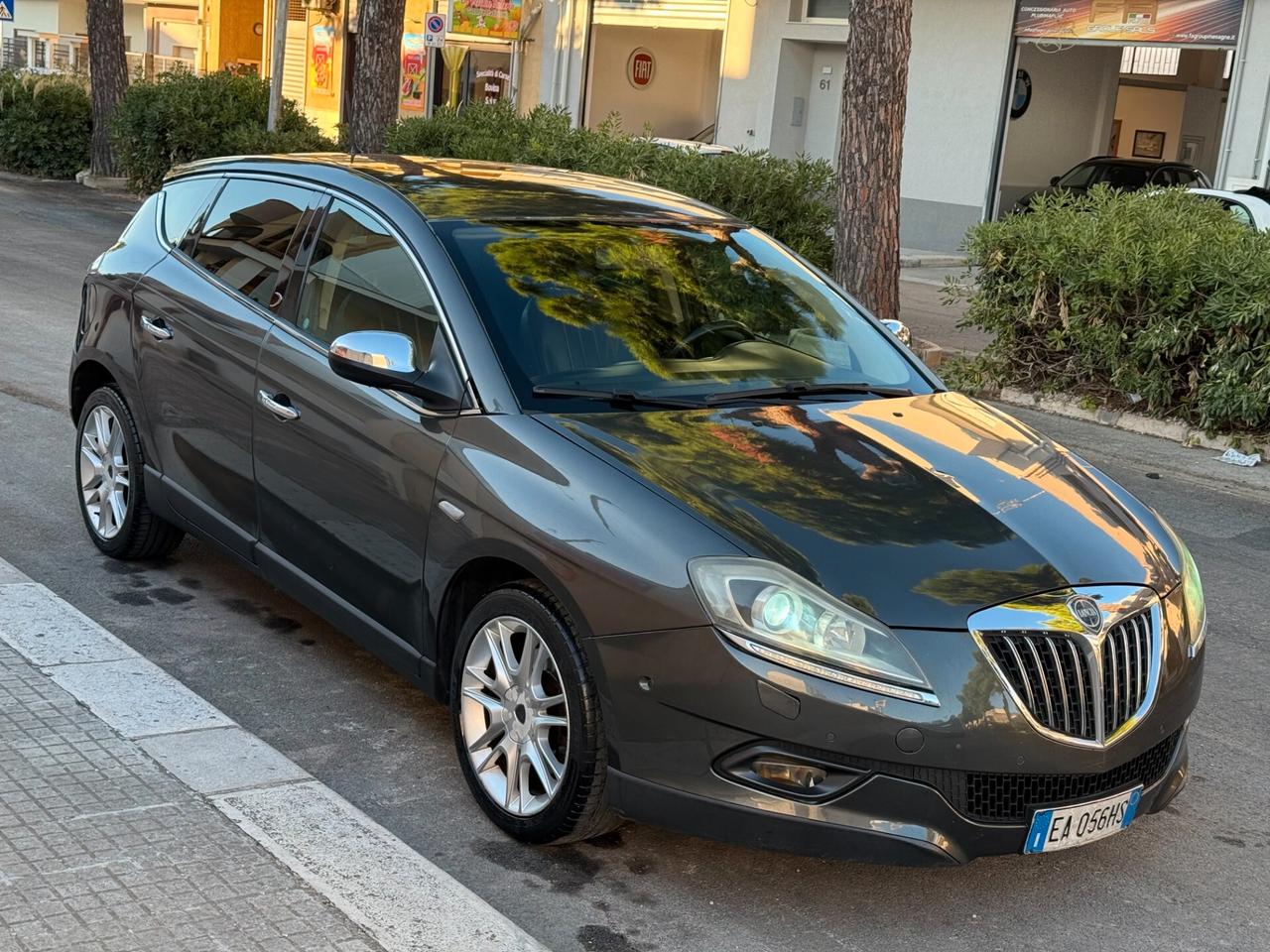 Lancia Delta 1.9 MJT Twinturbo Platino - 2010