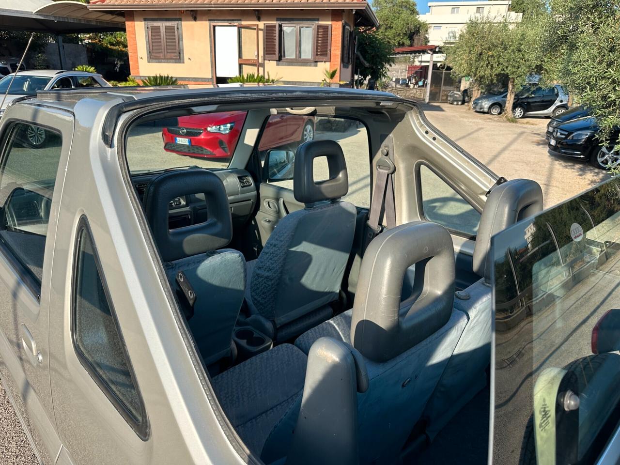Suzuki Jimny 1.5 DDiS 4WD Cabrio – con Hard Top