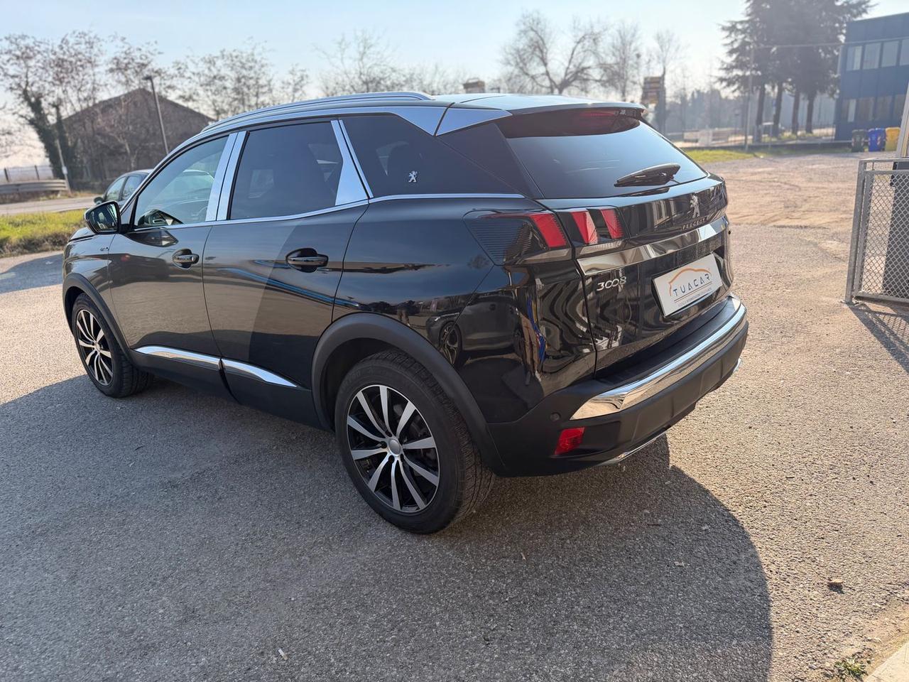 Peugeot 3008 GT 2.0 Blue HDI 180 GT B-COLOR #8587