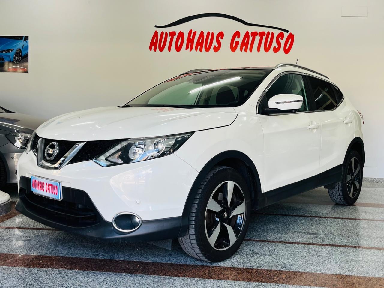 Nissan Qashqai 1.5 dCi Tekna 110cv anno 2015 italiana