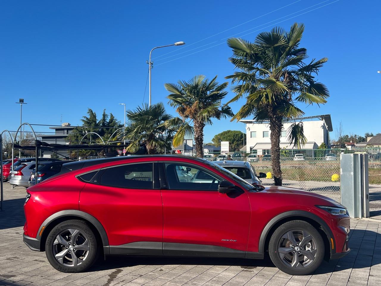 Ford Mustang Mach-E Elettrico Standard 269CV