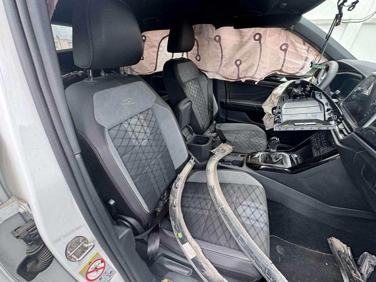 Volkswagen T-Roc 1.5 TSI ACT R-Line-2023