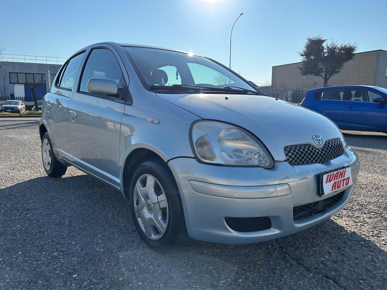 Toyota Yaris 1.0i 16V cat 5 porte Sol, ADATTA A NEOPATENTATI