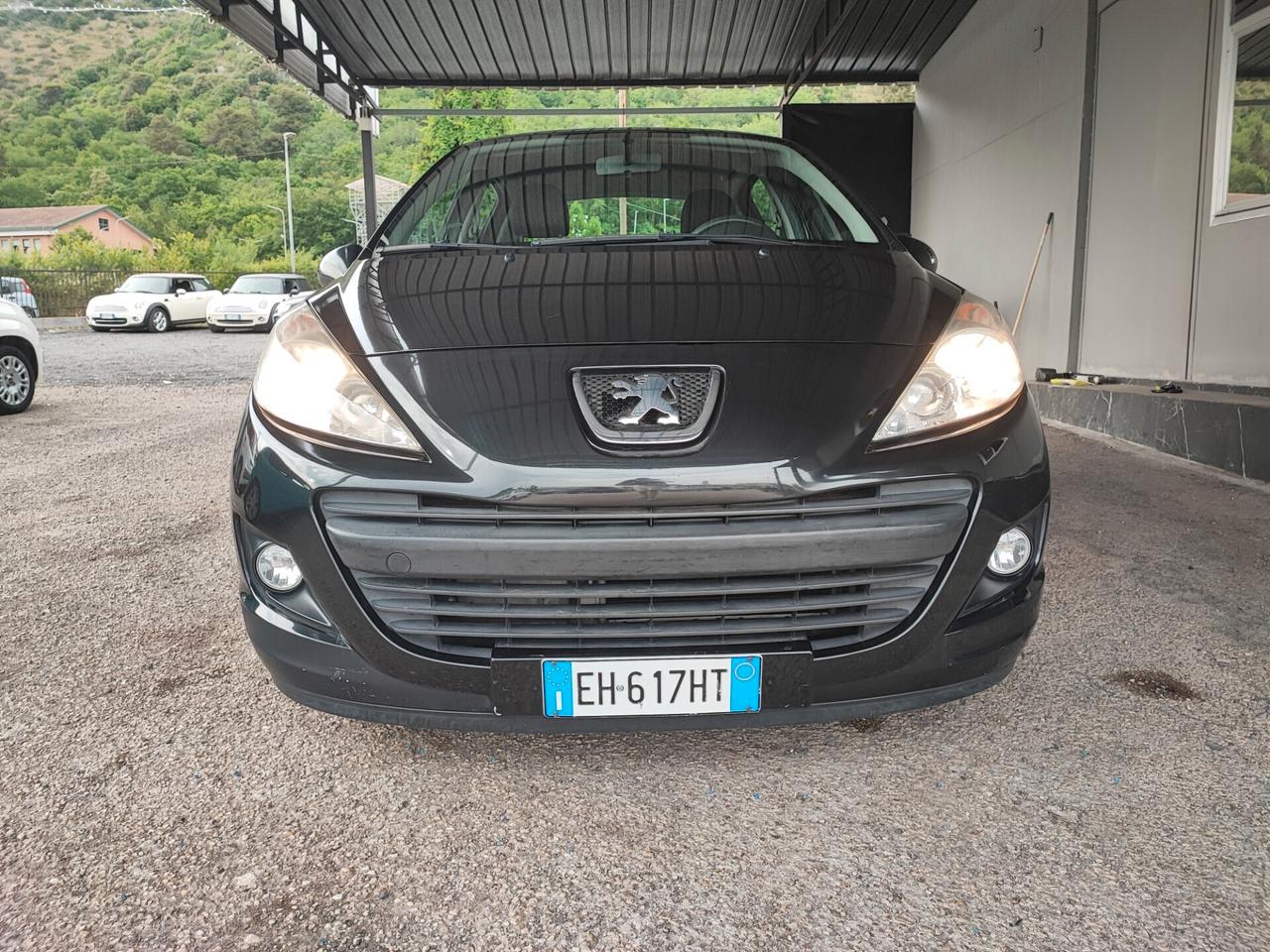 Peugeot 207 1.4 8V 75CV 5p. Active