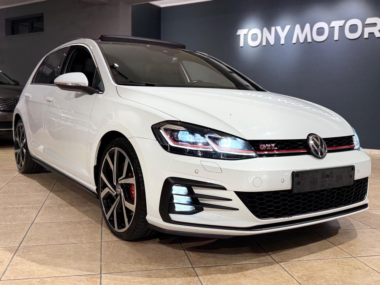 Golf GTI 2.0 TSI 245cv DSG Performance
