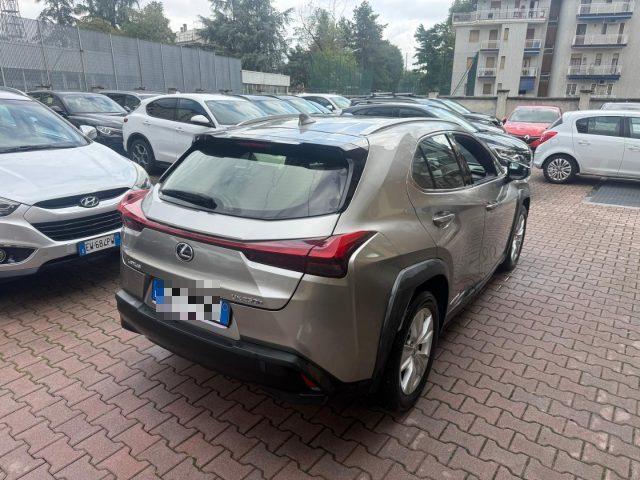 LEXUS UX Full Electric UX Hybrid Business