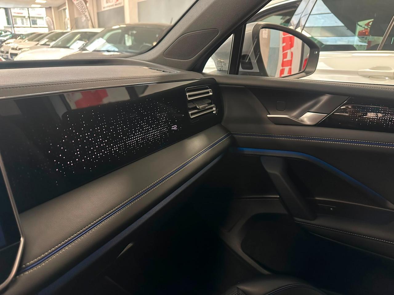 Volkswagen Tiguan 2.0 TDI 150 CV DSG R-Line