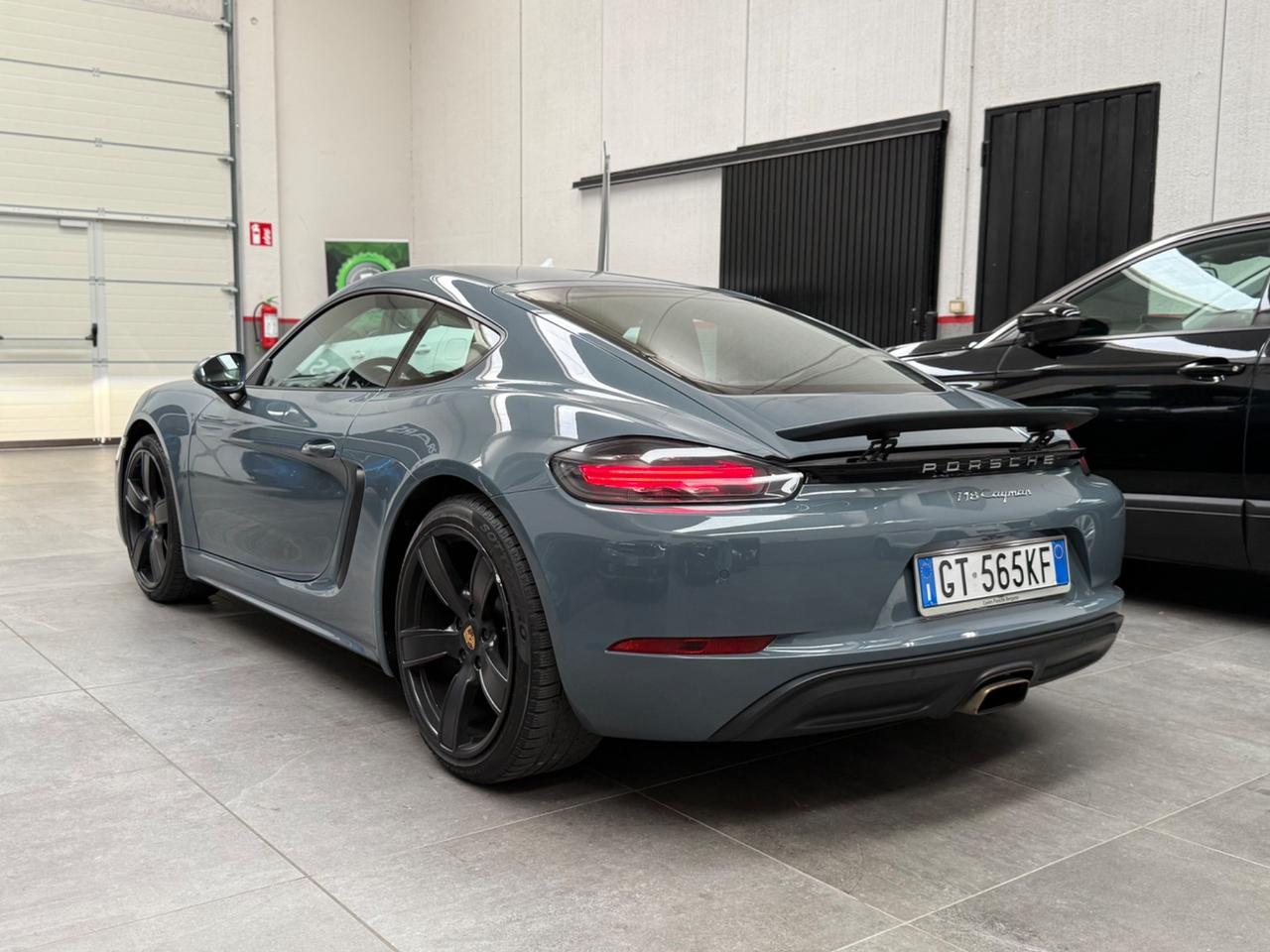 Porsche 718 Spyder Cayman 2.0