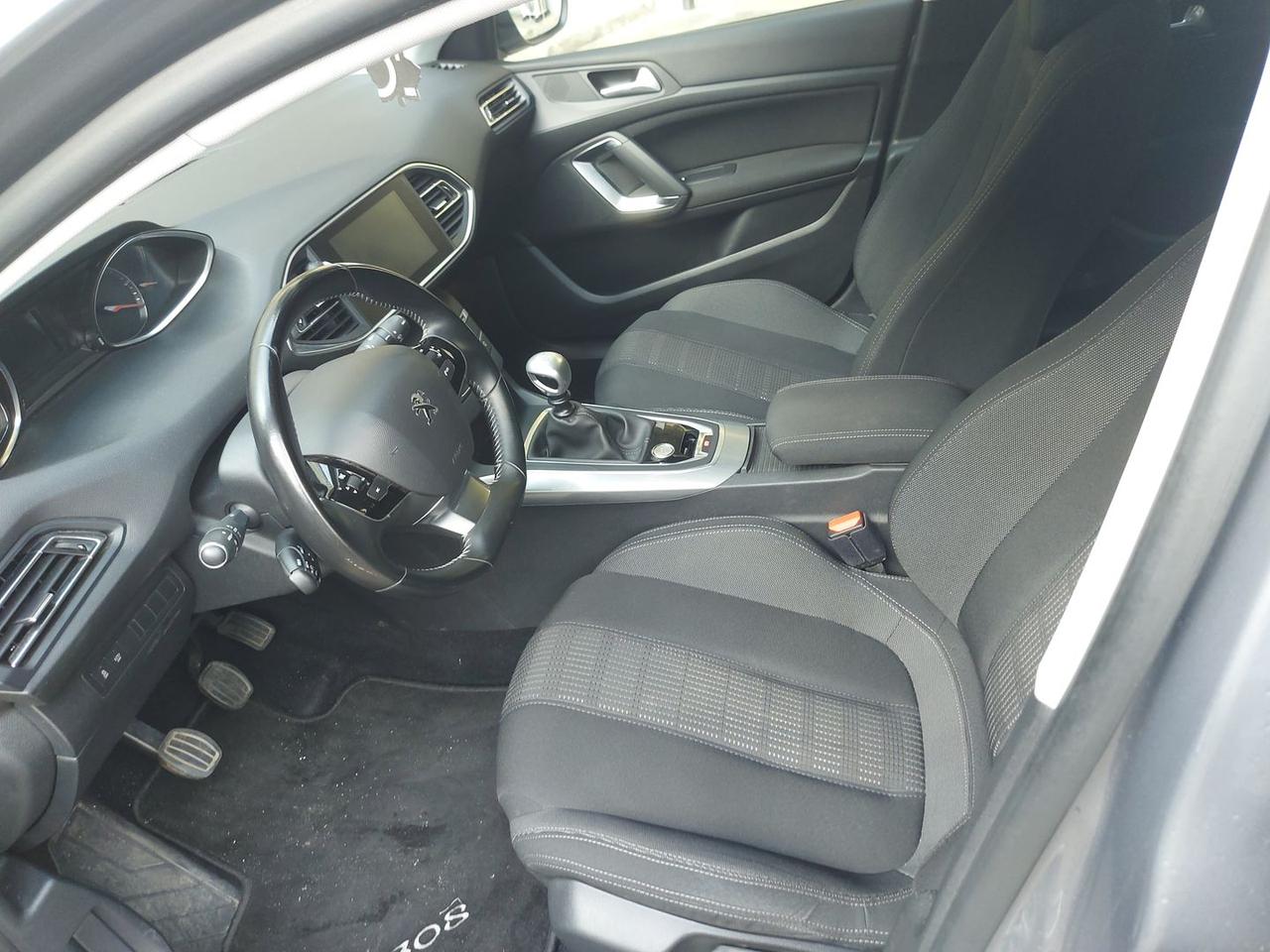 Peugeot 308 Allure 1.6 Blue HDI 120 SW