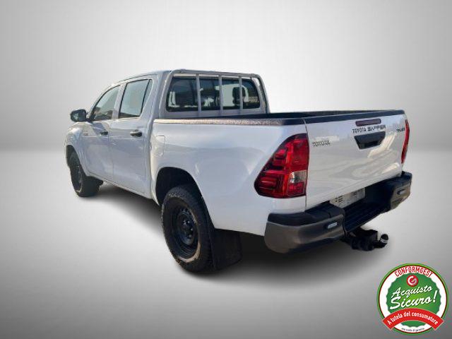 TOYOTA Hilux 2.4 D-4D A/T 4WD 4 porte Double Cab IVA ESCLUSA