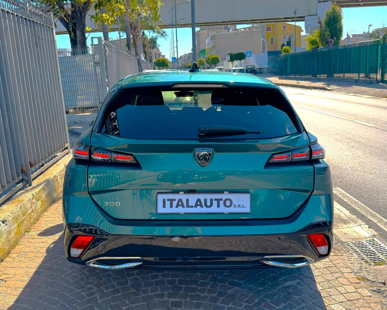 Peugeot 308 BlueHDi 130 S&S EAT8 SW Allure