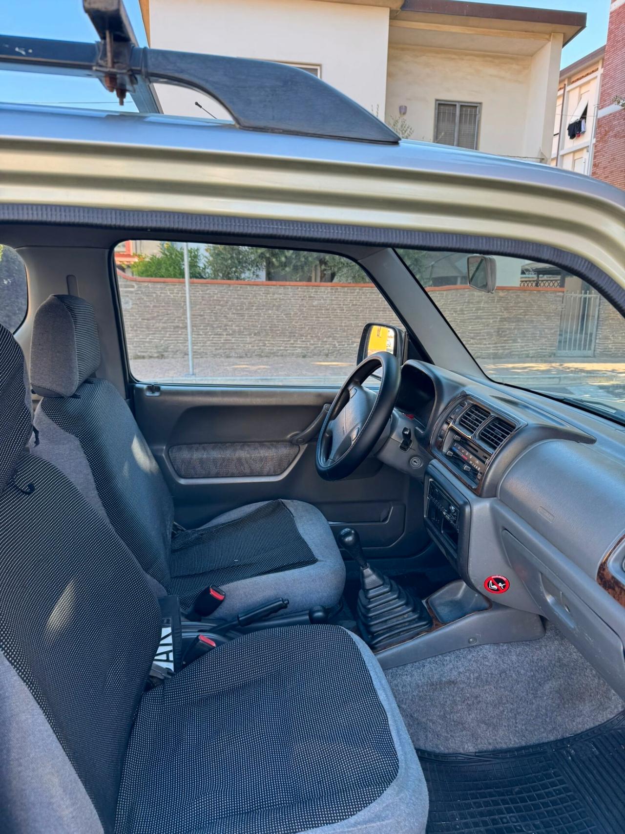 Suzuki Jimny 1.3i 16V cat 4WD JLX