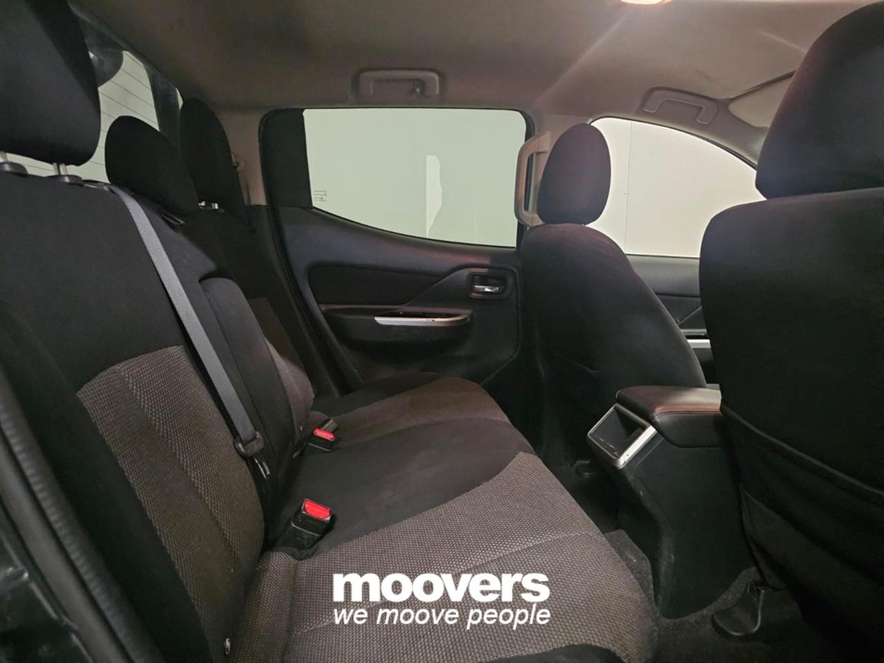MITSUBISHI L200 (2019-2022) 2.3 D Double Cab 4x4 Super Select Intense aut. *Roll Bar*
