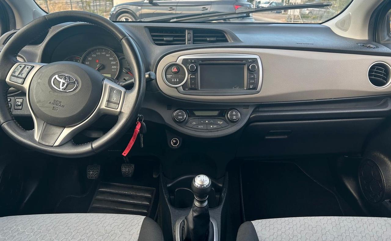 Toyota Yaris 1.4 D-4D 5 porte Lounge
