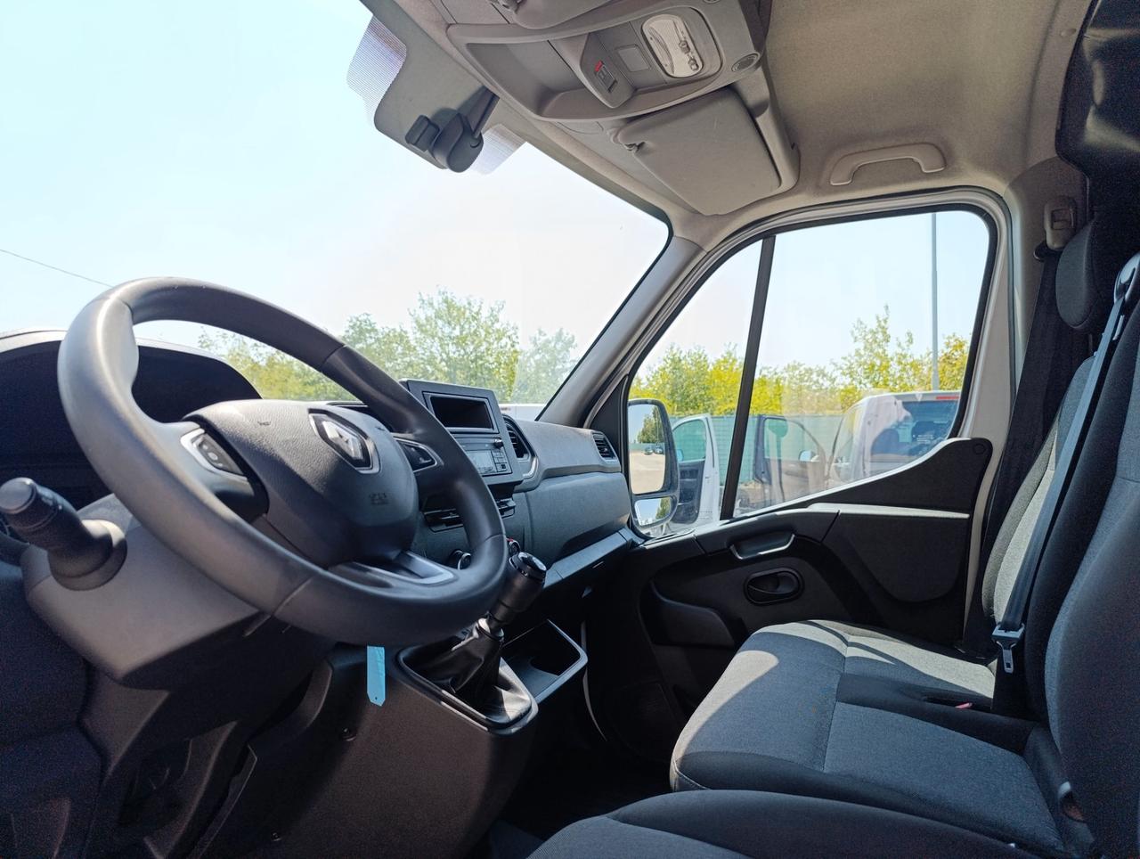 RENAULT Master T28 2.3 dci 135cv L1H1 Ice Plus