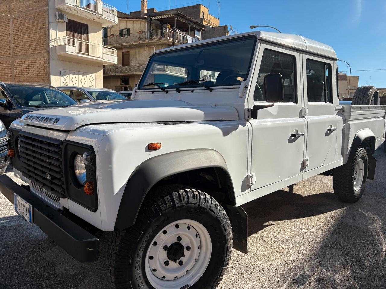 Land Rover Defender 130 2.2 TD4 Chassis Cab E