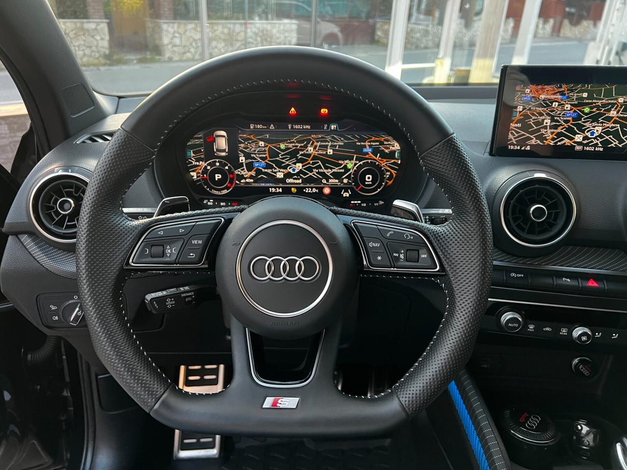 Audi Q2 30 TDI S Tronic 2XS Line -2024-TOTAL BLACK