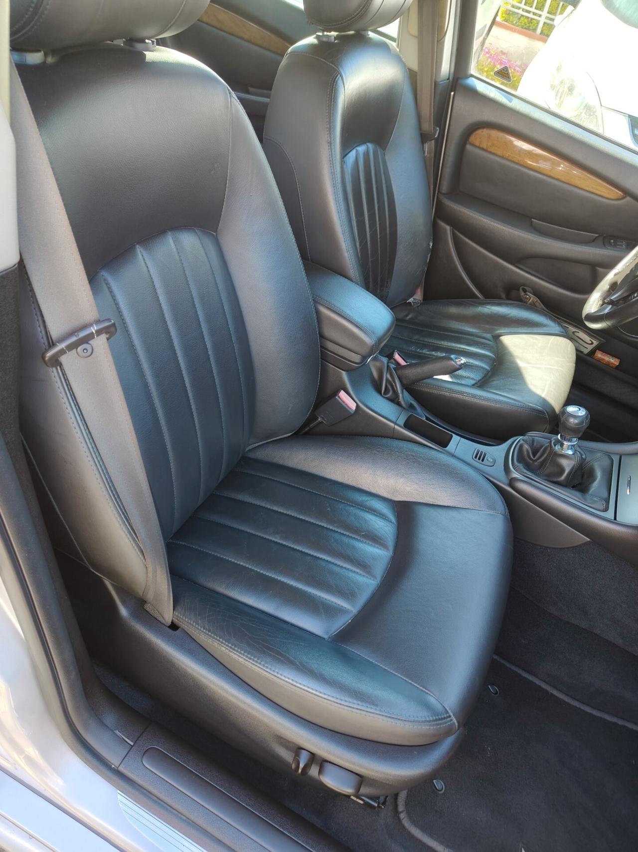 Jaguar X-Type 2.5 V6 24V cat Executive