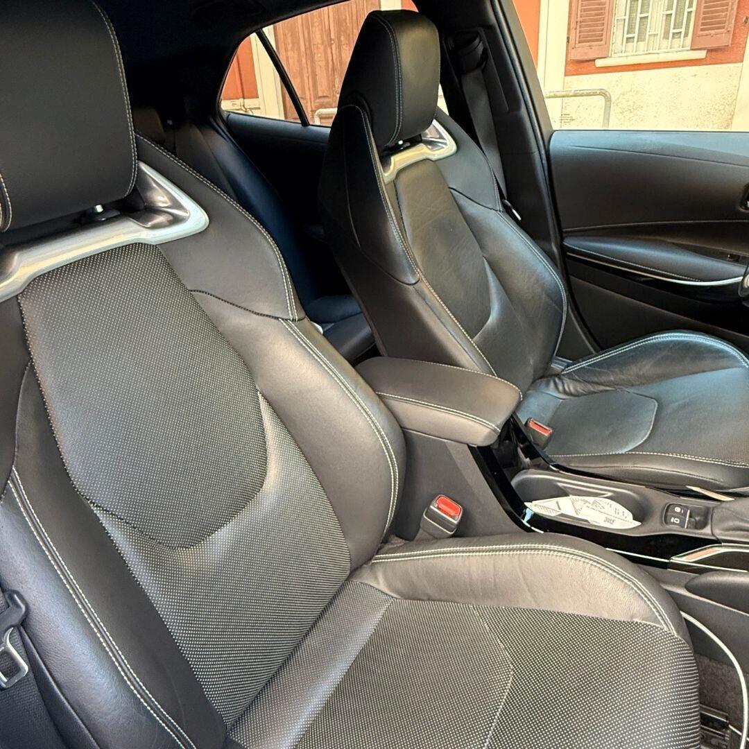 Toyota Corolla 2.0 Hybrid Lounge