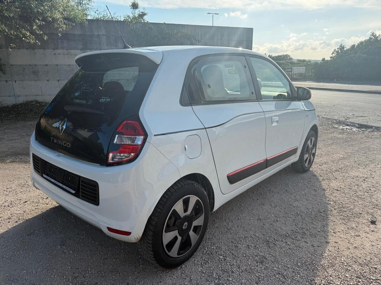Renault Twingo TCe 90 CV EDC Intens
