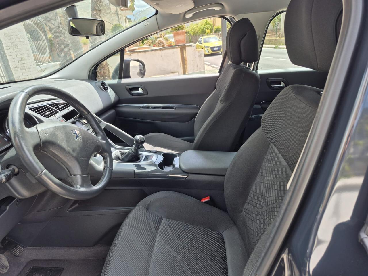 Peugeot 3008 1.6 HDi 110CV Premium