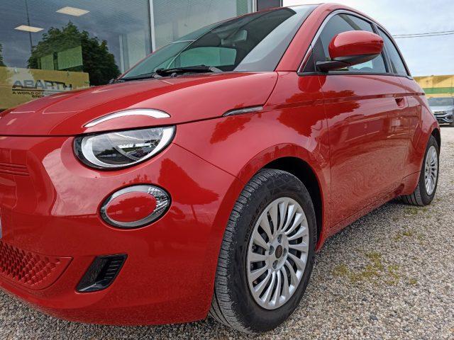 FIAT 500e Berlina 42 kWh Red