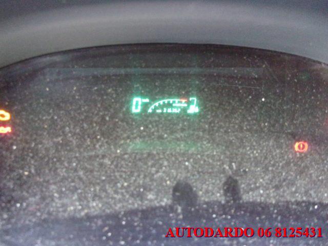 TOYOTA Yaris Verso 1.3i 16V cat Sol '03