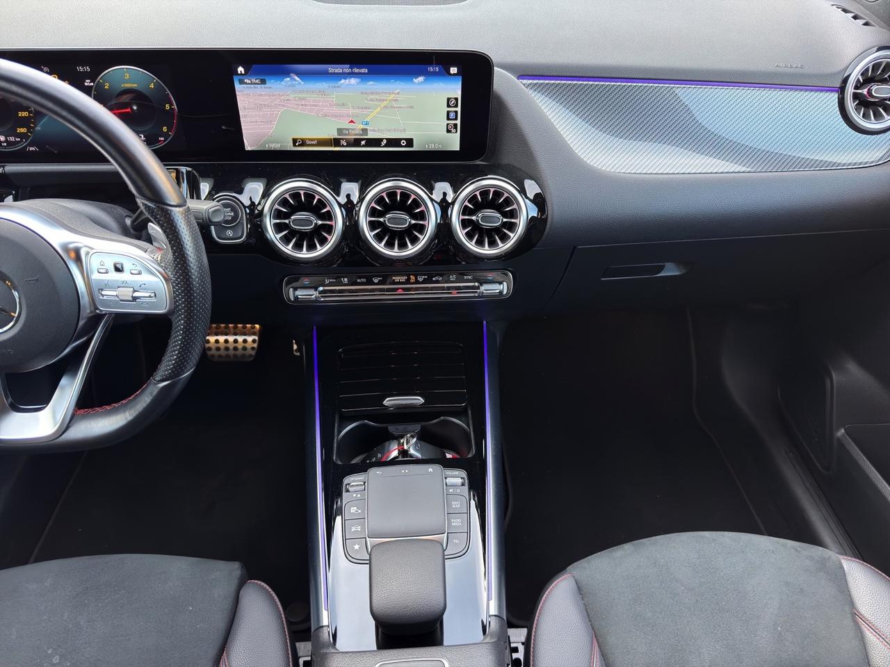 MERCEDES-BENZ GLA 180 d AUTOMATIC. PREMIUM AMG -MY23