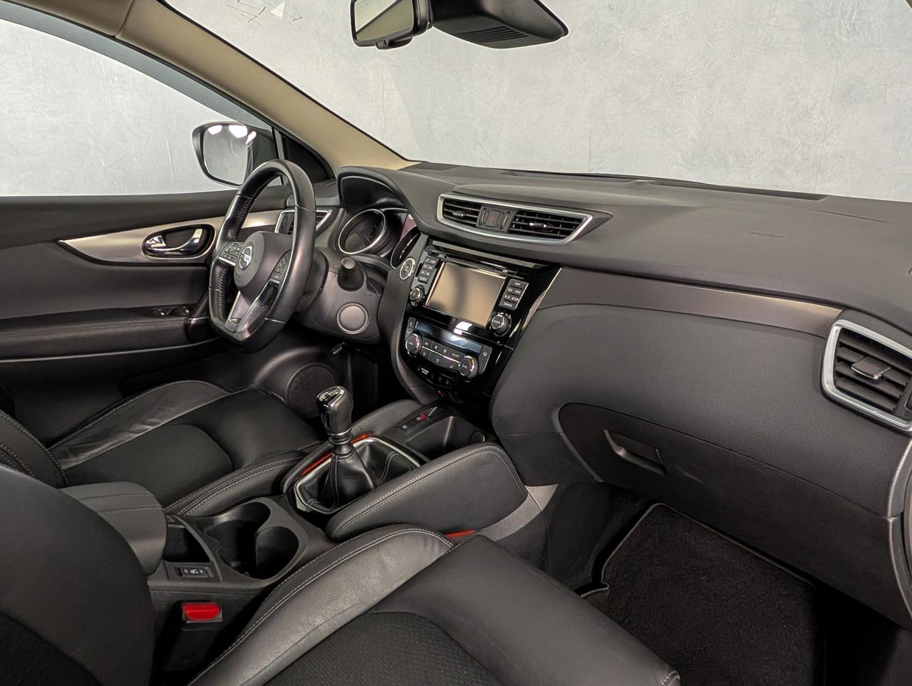 Nissan Qashqai 1.6 dig-t 163cv Tekna