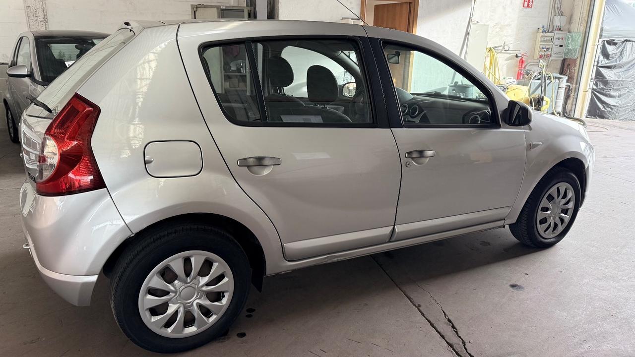 Dacia Sandero 1.4 8V GPL Ambiance