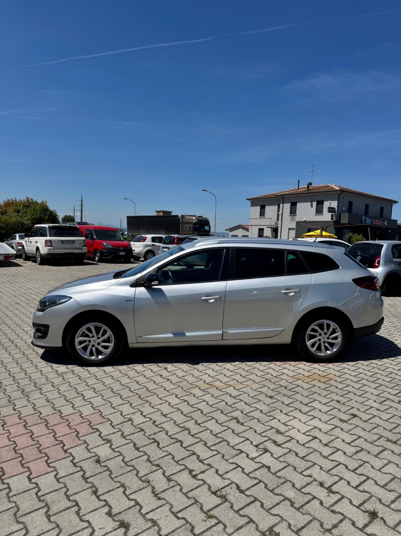 Renault Megane Mégane dCi 110CV EDC SporTour Limited