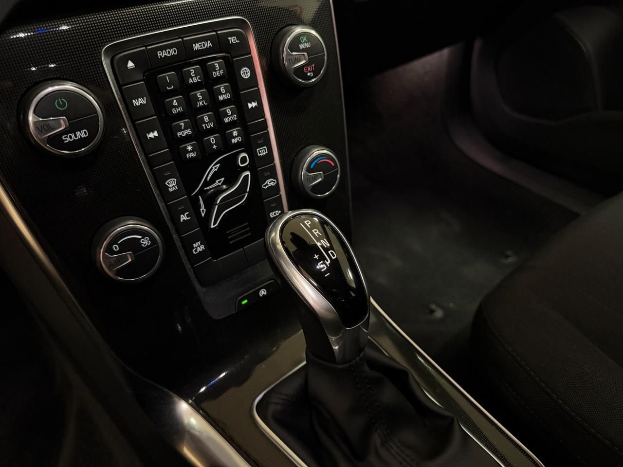 Volvo V40 D3 Geartronic Momentum