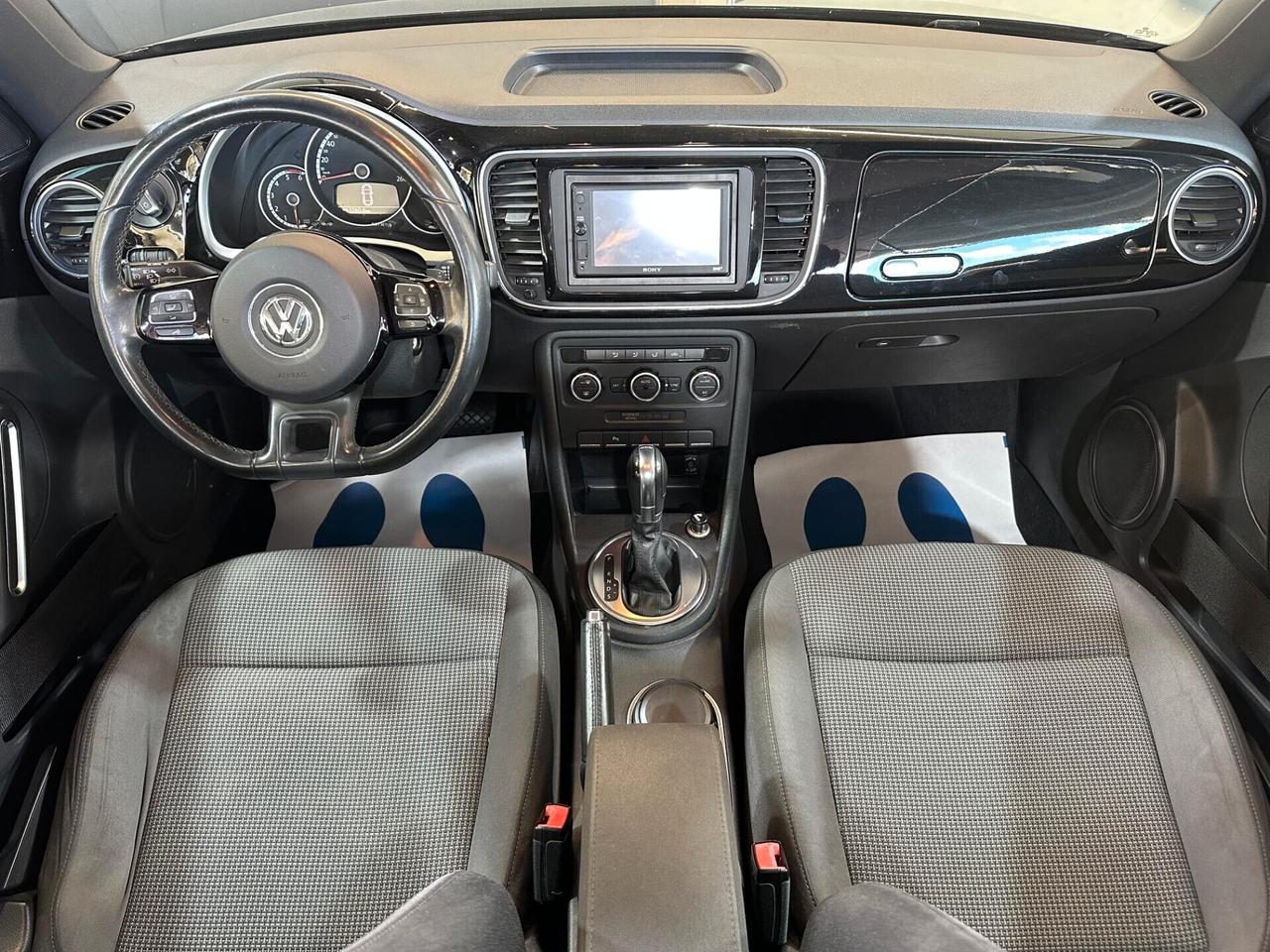 Volkswagen Maggiolino Cabrio 1.6 TDI DSG Design