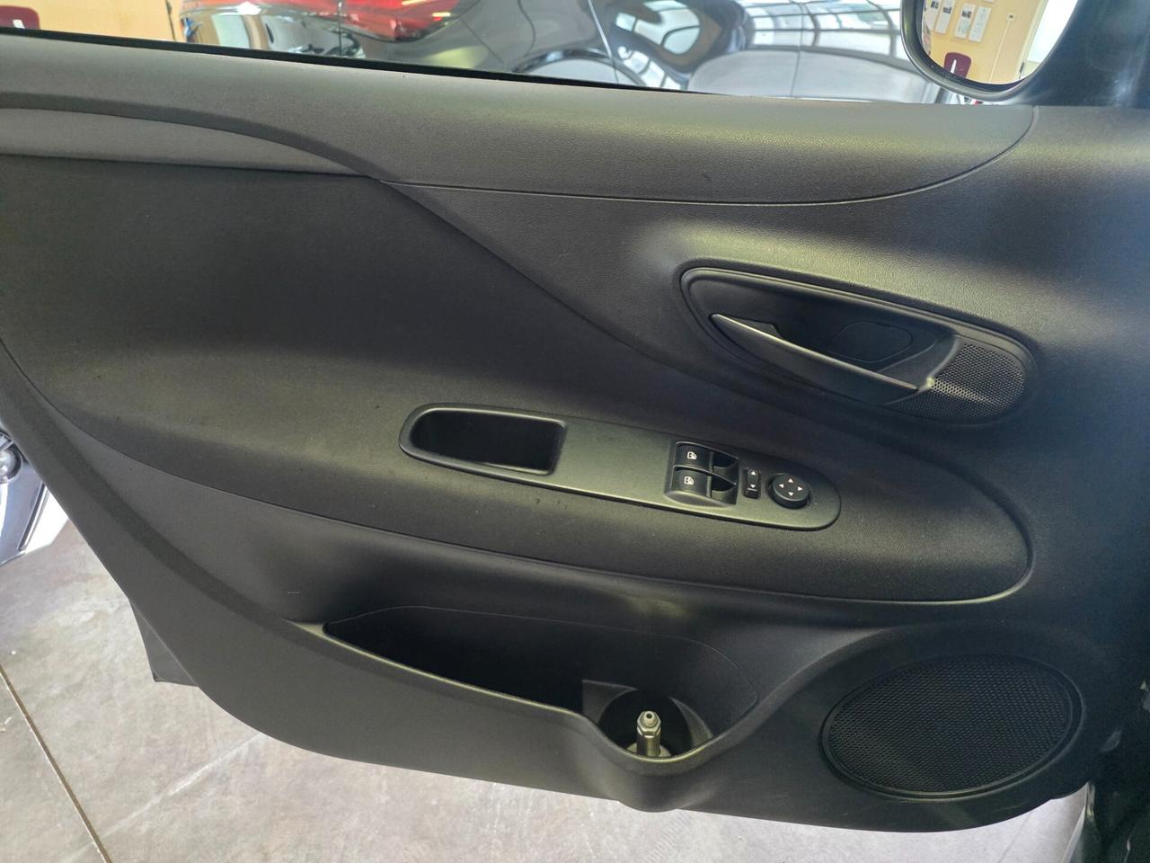 Fiat Punto 1.4 GPL 5 porte AUTOCARRO Van 4 posti N1