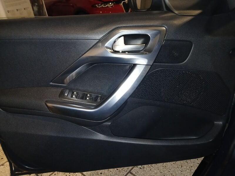 Peugeot 2008 BlueHDi 100 Allure