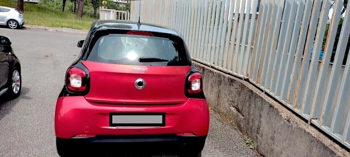 Smart ForFour 70 1.0 Youngster