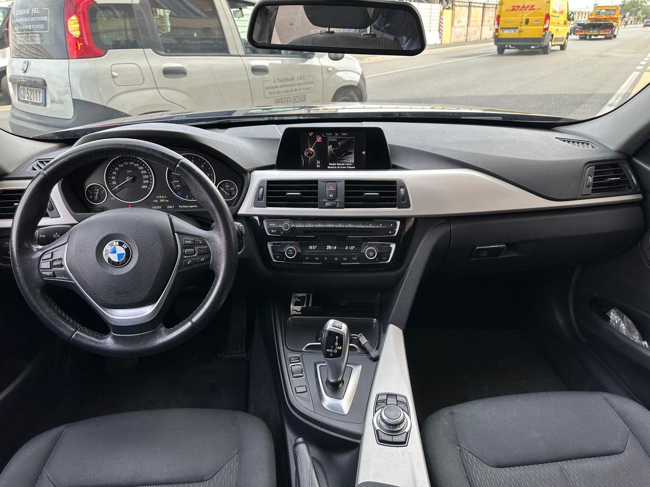 Bmw 320 Toruring Business Advantage 320 d #10348