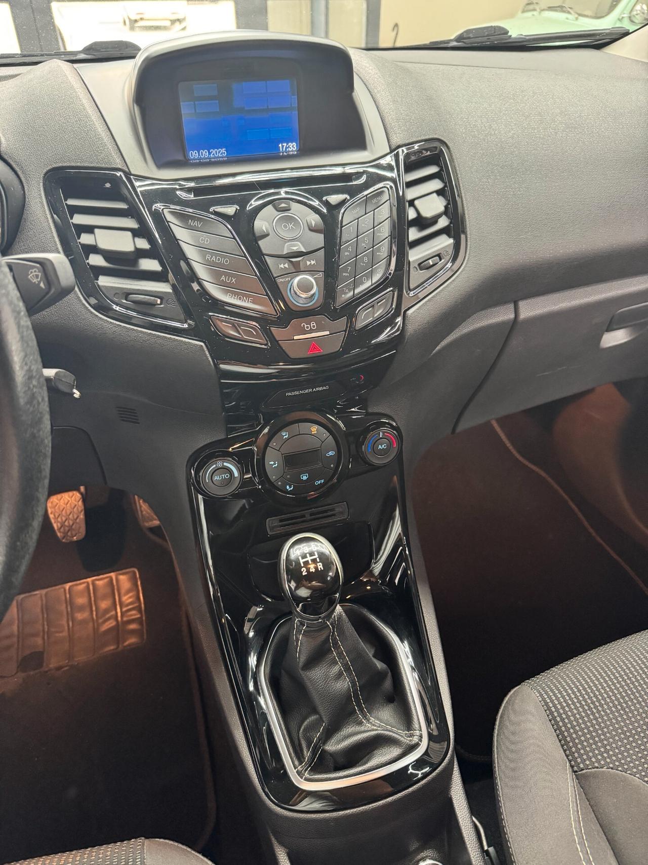 Ford Fiesta 1.5 TDCi 75CV 5 porte Business