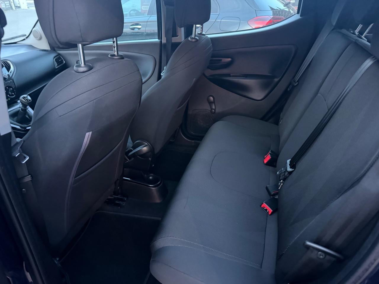 Lancia Ypsilon 1.2 69 CV 5 porte Gold