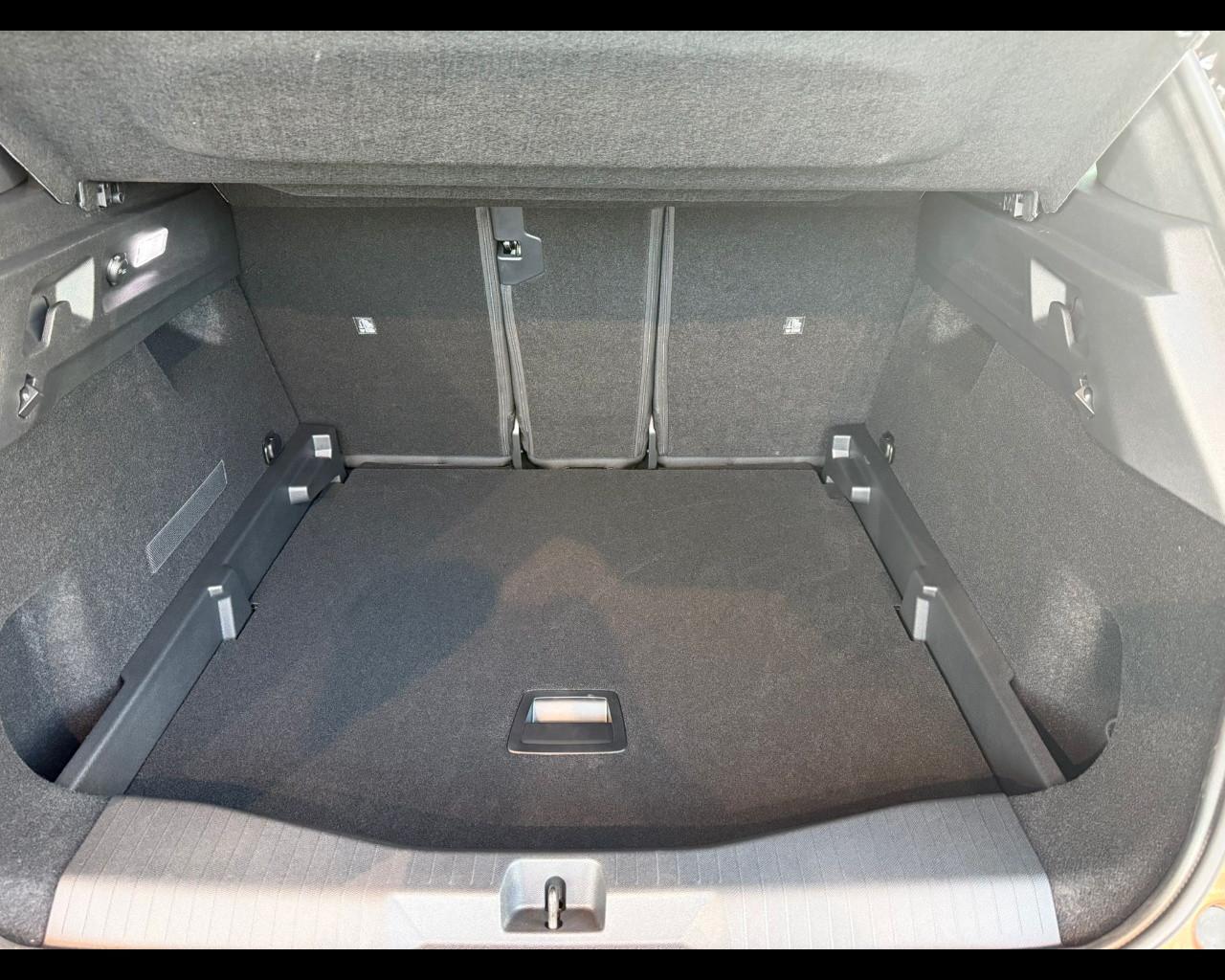 OPEL Nuovo Grandland GS Electric 213CV 520KM