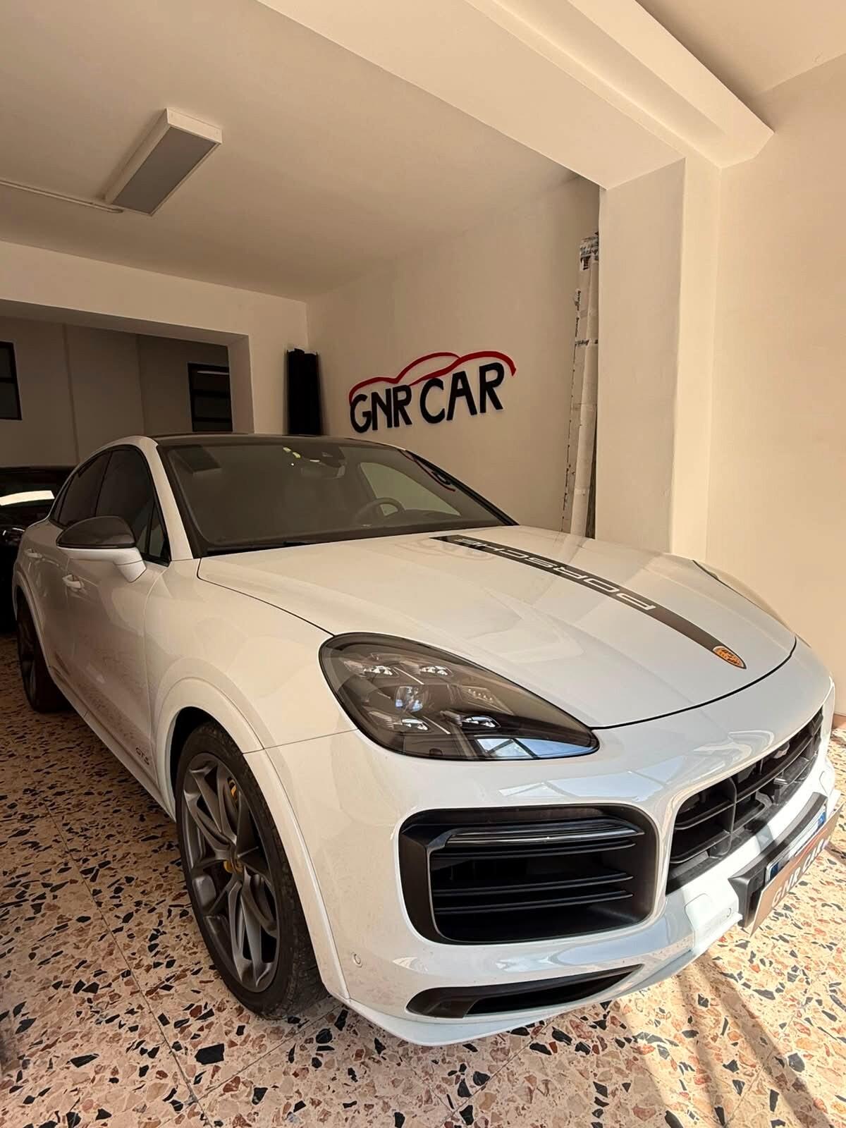 Porsche Cayenne 4.0 GTS