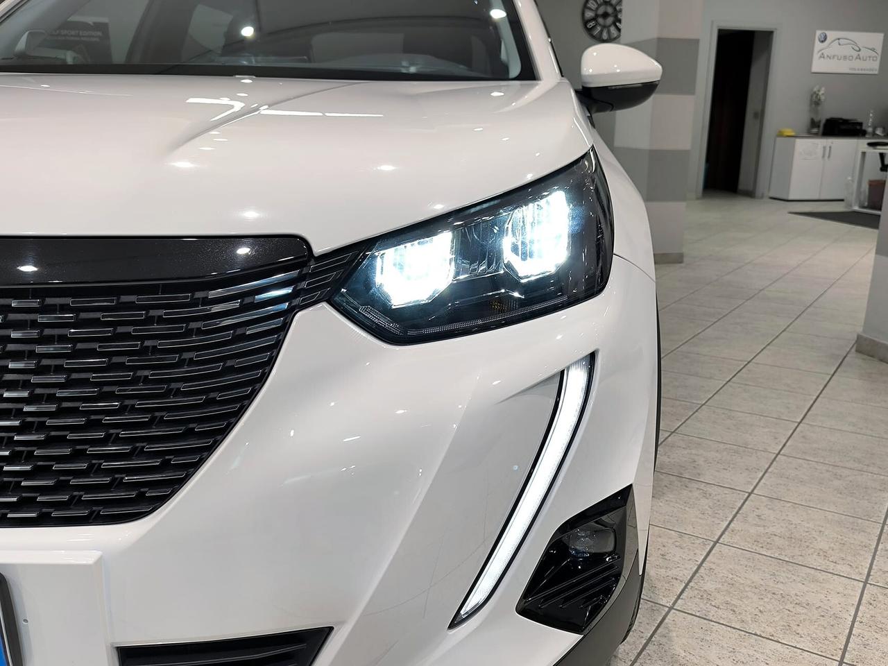 Peugeot 2008 PureTech 130 S&S EAT8 Allure