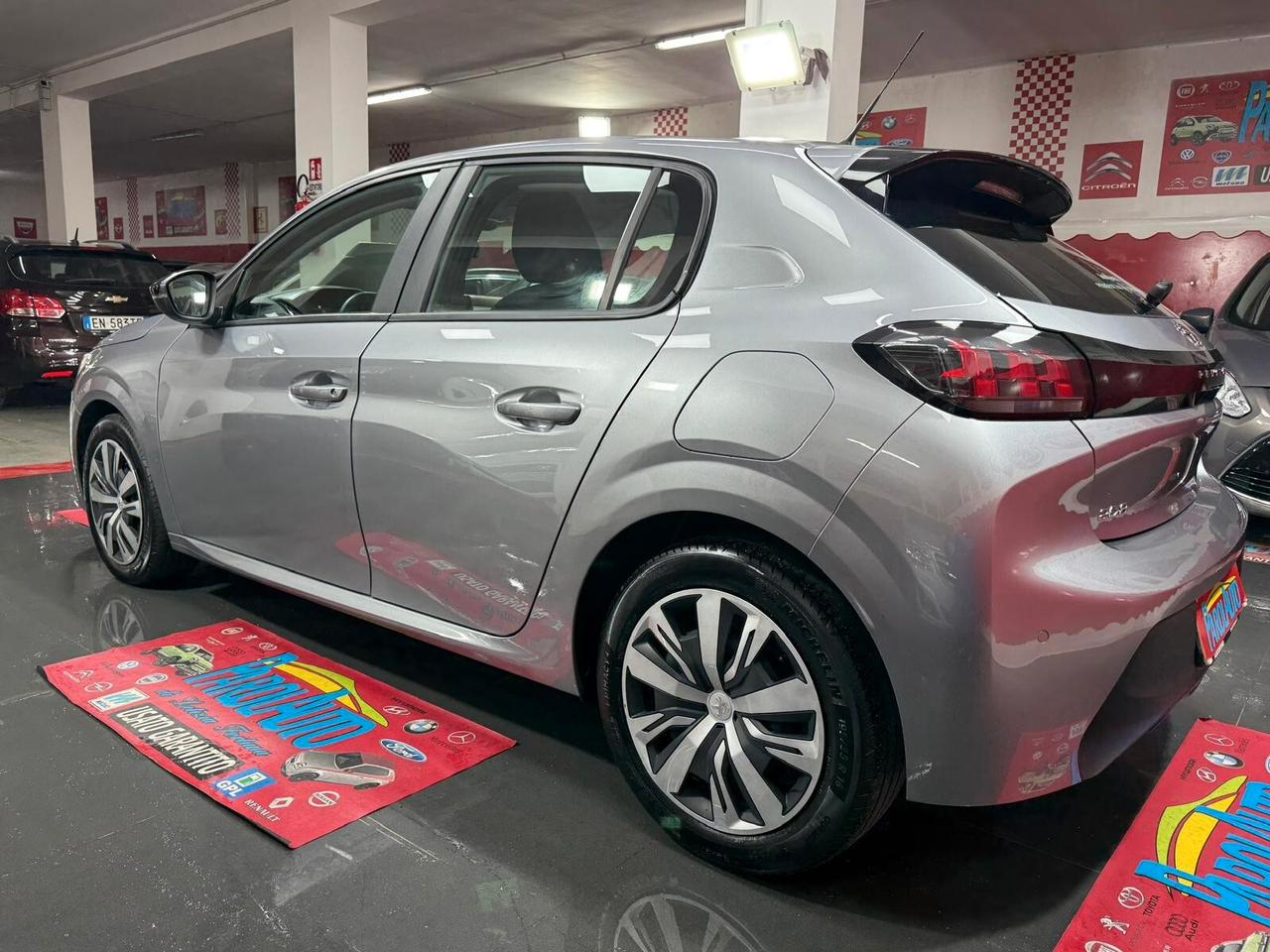 Peugeot 208 PureTech 1.2 75cv Active - 2020